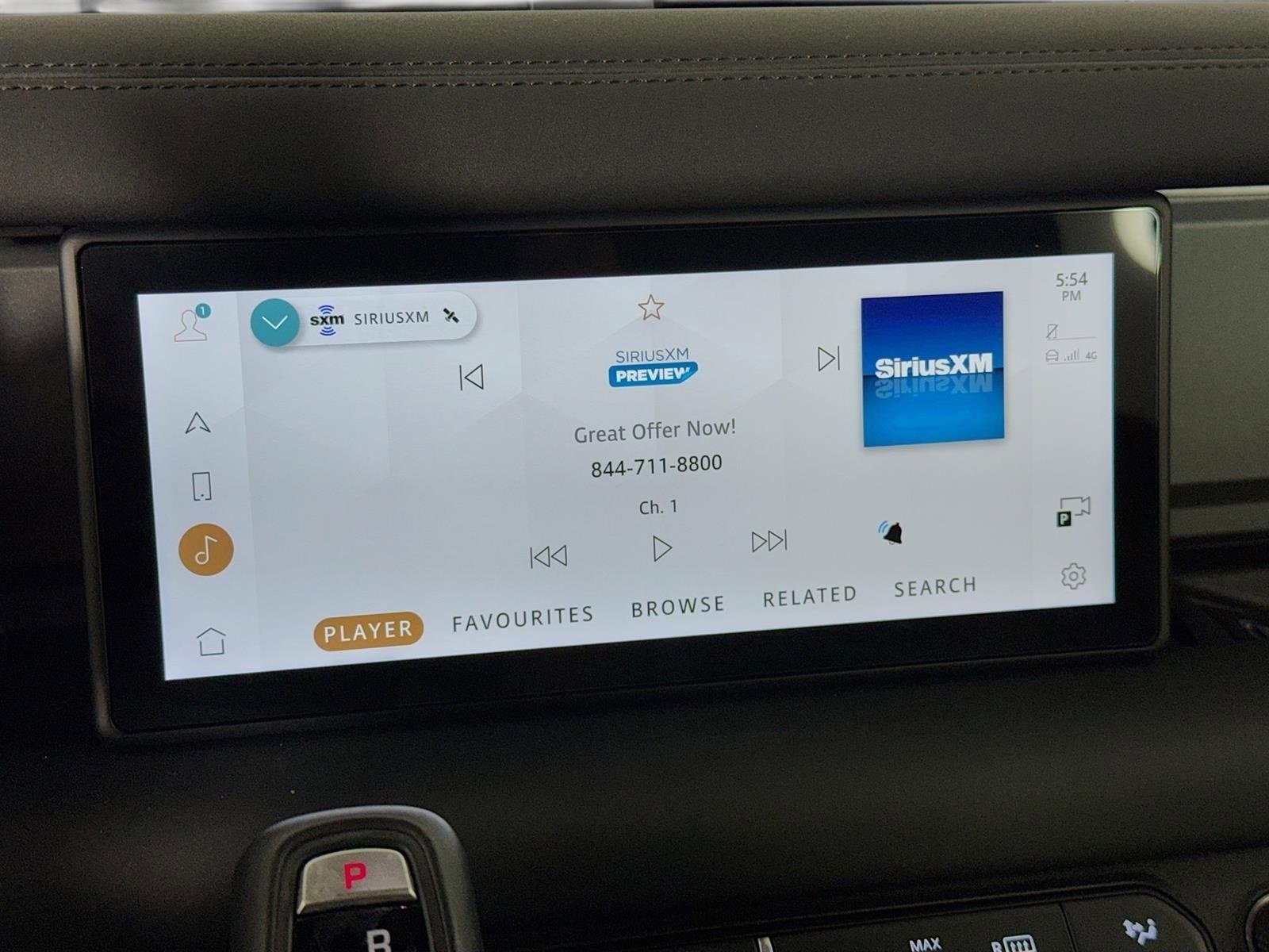 Used 2024 Land Rover Defender 110 X-Dynamic SE image 16