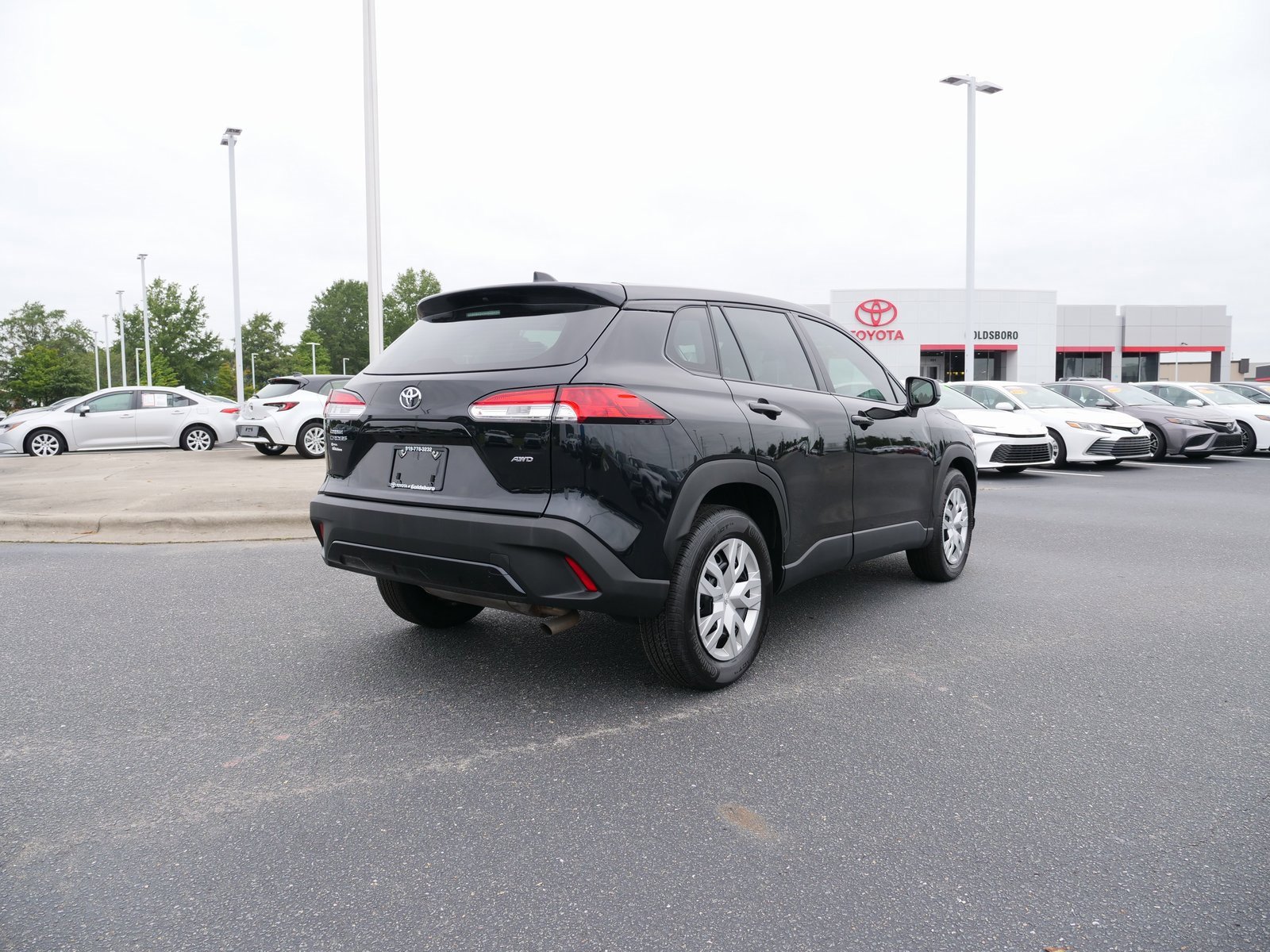 Used 2024 Toyota Corolla Cross L image 4