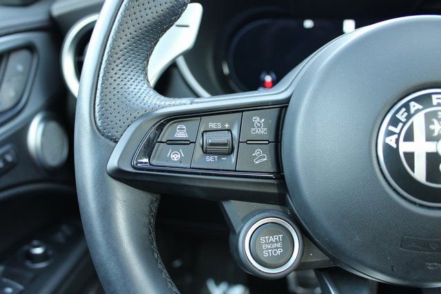 Used 2024 Alfa Romeo Stelvio Veloce image 25