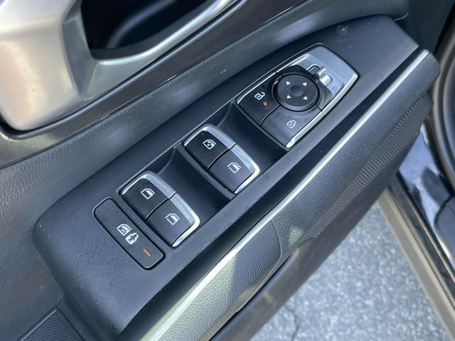 Certified 2024 Kia Sorento S FWD image 25