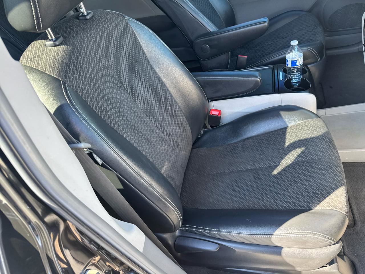 Used 2012 Toyota Sienna SE image 7