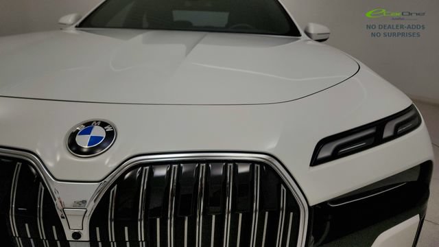 Used 2026 BMW 740i RWD image 23