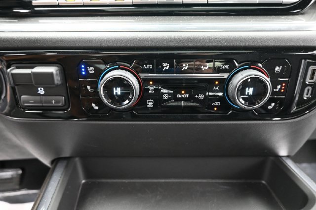 Used 2025 Chevrolet Silverado 1500 High Country w/ High Country Premium Package AWD/4WD image 16