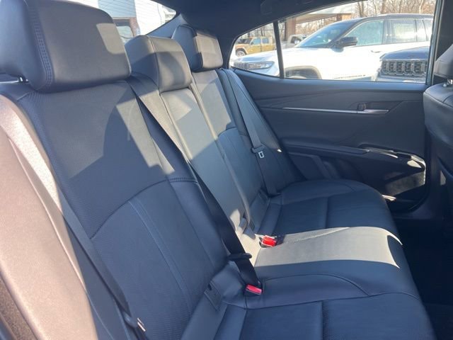 Used 2025 Toyota Camry XSE image 27