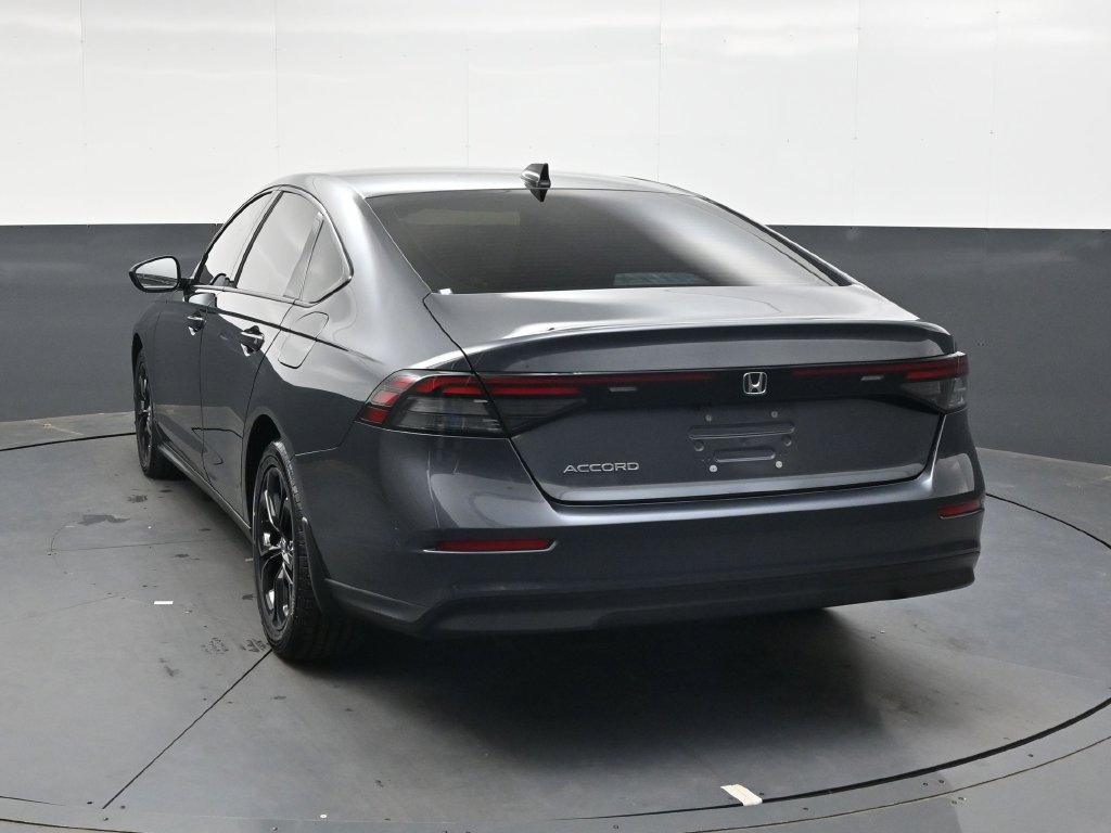 Certified 2025 Honda Accord SE image 5