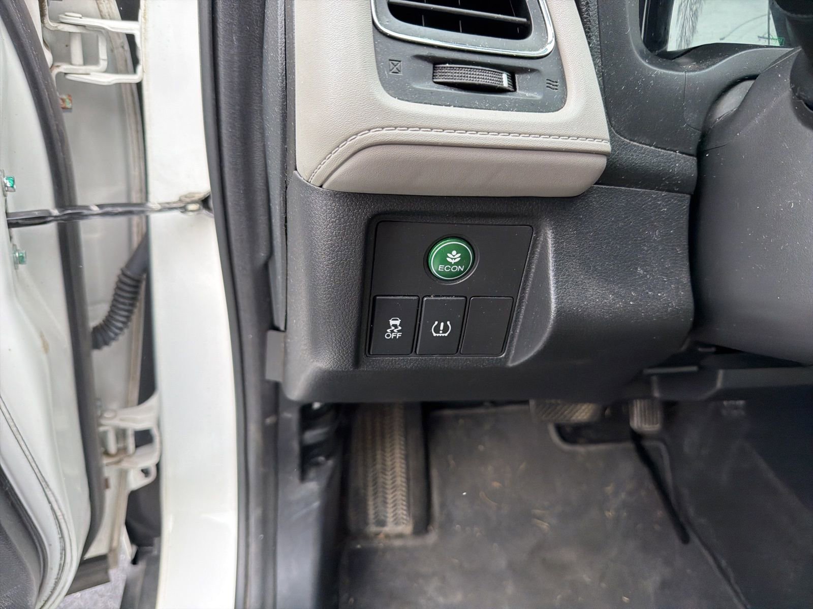 Used 2017 Honda HR-V EX-L image 12