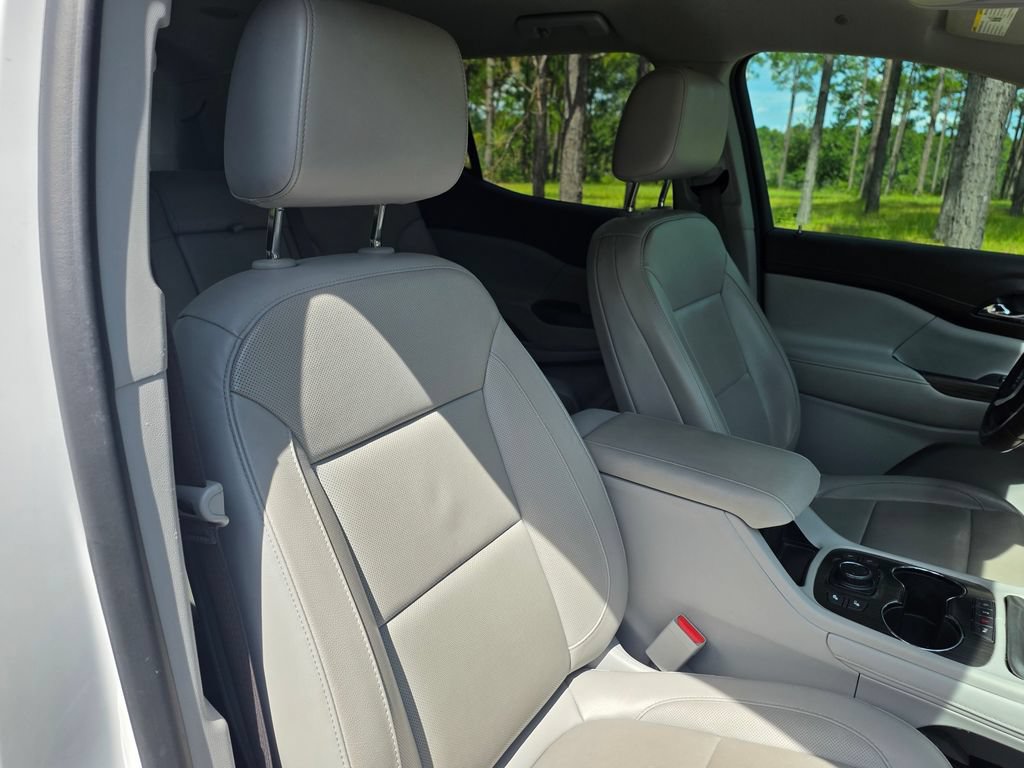 Used 2020 GMC Acadia SLT w/ Trailering Package FWD image 26