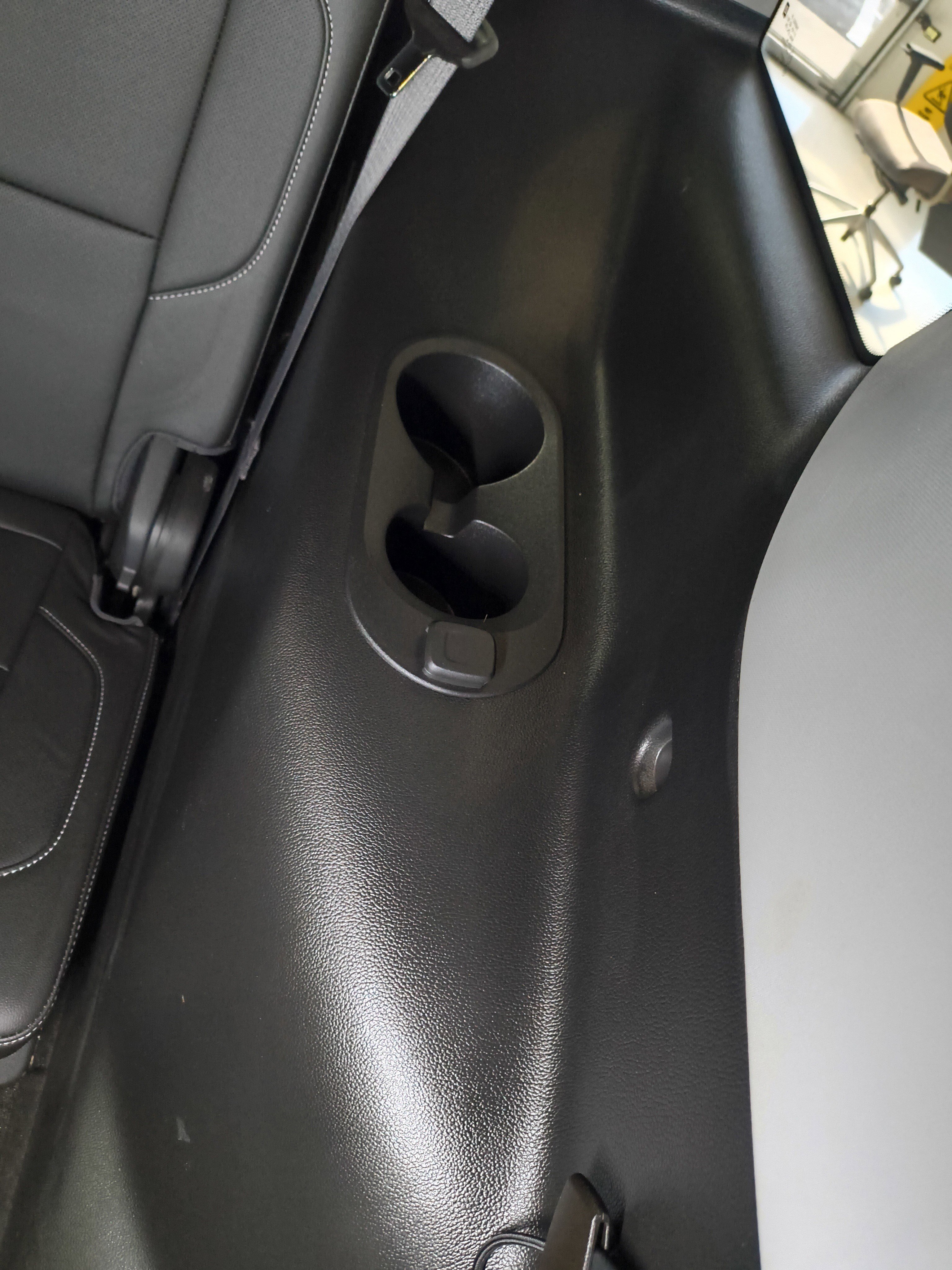 Used 2018 Chevrolet Tahoe Premier image 27