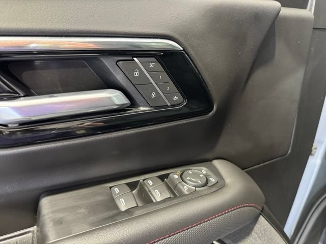 Used 2025 Chevrolet Tahoe RST w/ Comfort Package AWD/4WD image 6