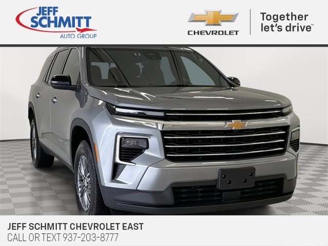 Certified 2025 Chevrolet Traverse LT image 1