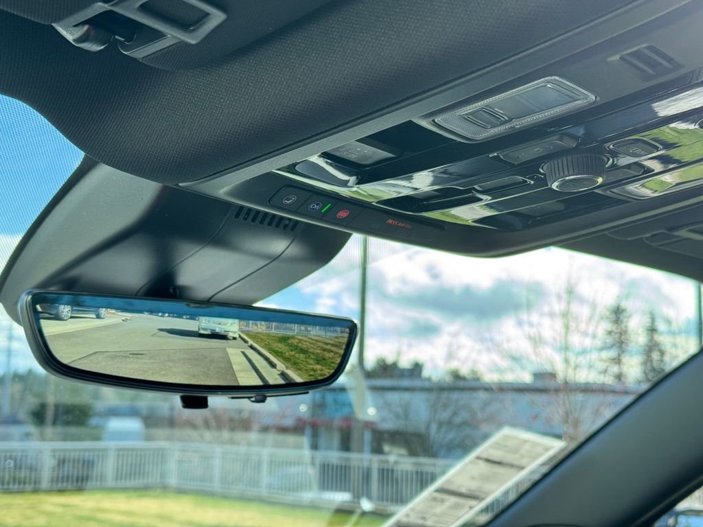 New 2026 GMC Yukon XL AT4 Ultimate AWD/4WD image 60