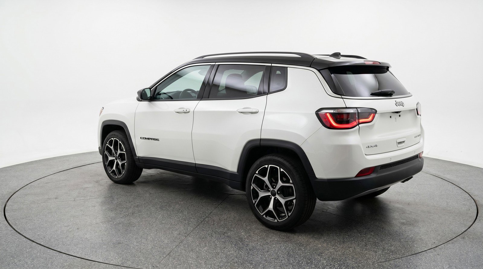 Used 2025 Jeep Compass Limited AWD/4WD image 6