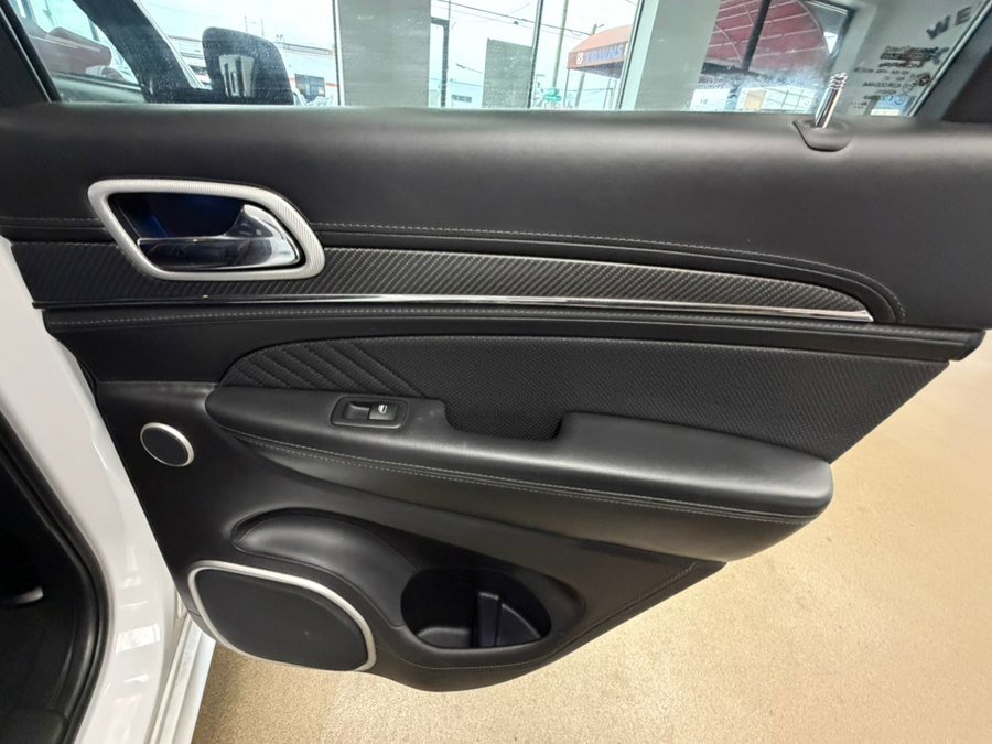 Used 2021 Jeep Grand Cherokee SRT AWD/4WD image 32