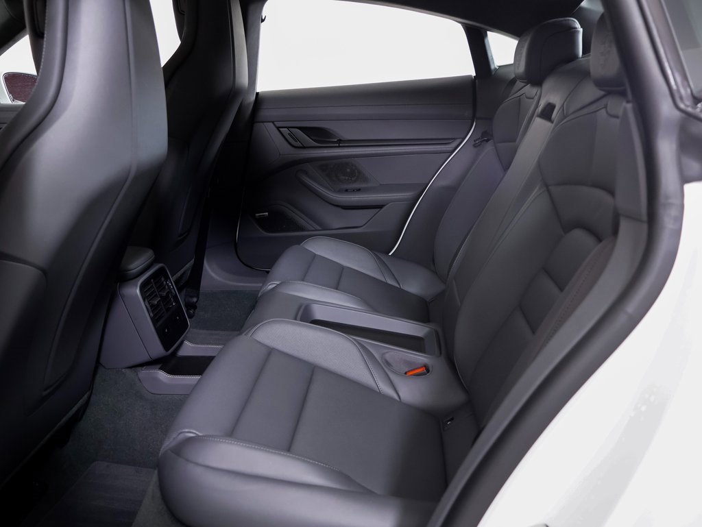 Certified 2024 Porsche Taycan GTS image 9