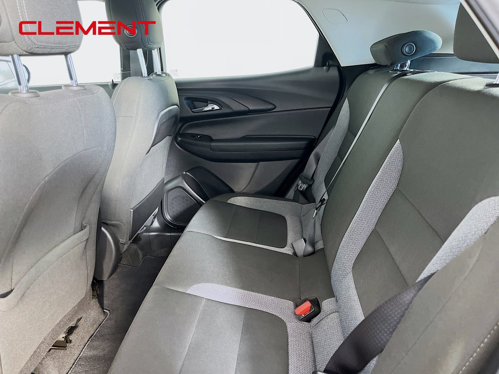 Used 2025 Chevrolet TrailBlazer LS FWD image 29