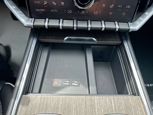 Used 2025 GMC Acadia Denali w/ LPO, Floor Liner Package FWD image 40