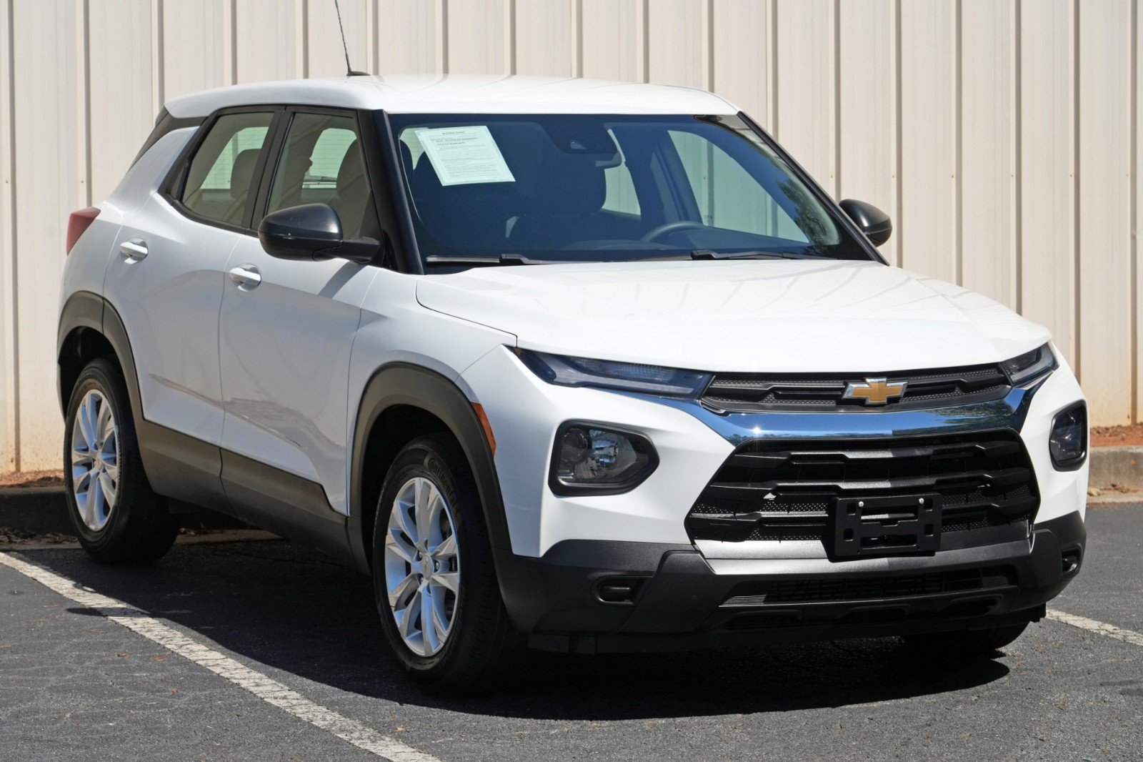 Used 2023 Chevrolet TrailBlazer LS FWD image 47