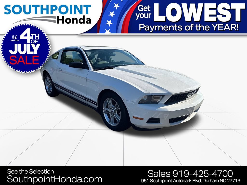 Used 2010 Ford Mustang Premium RWD image 1