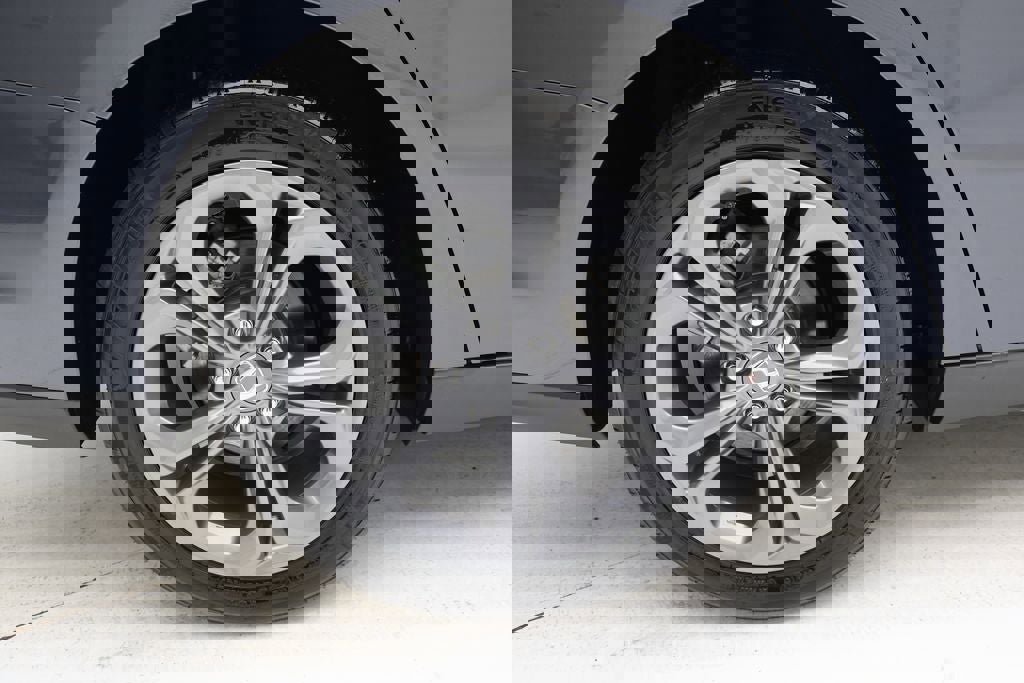 Used 2024 Honda Accord EX image 10