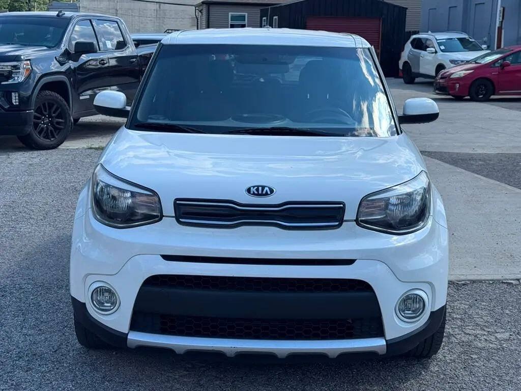 Used 2017 Kia Soul + FWD image 9