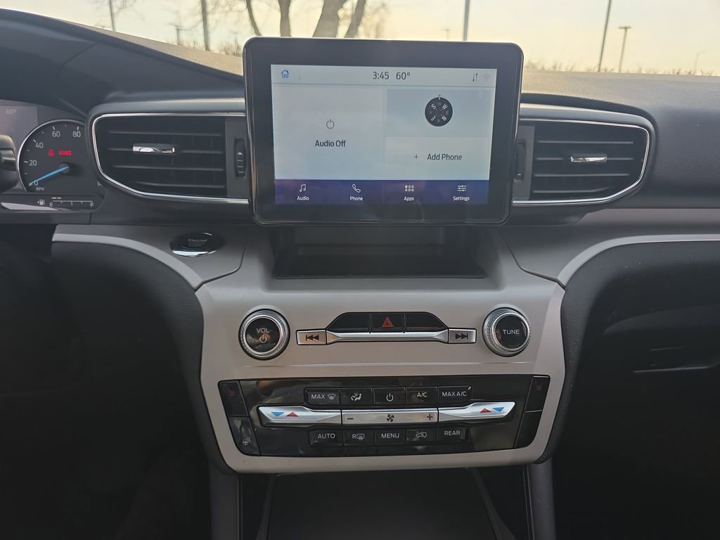 Certified 2024 Ford Explorer XLT w/ Equipment Group 202A image 29