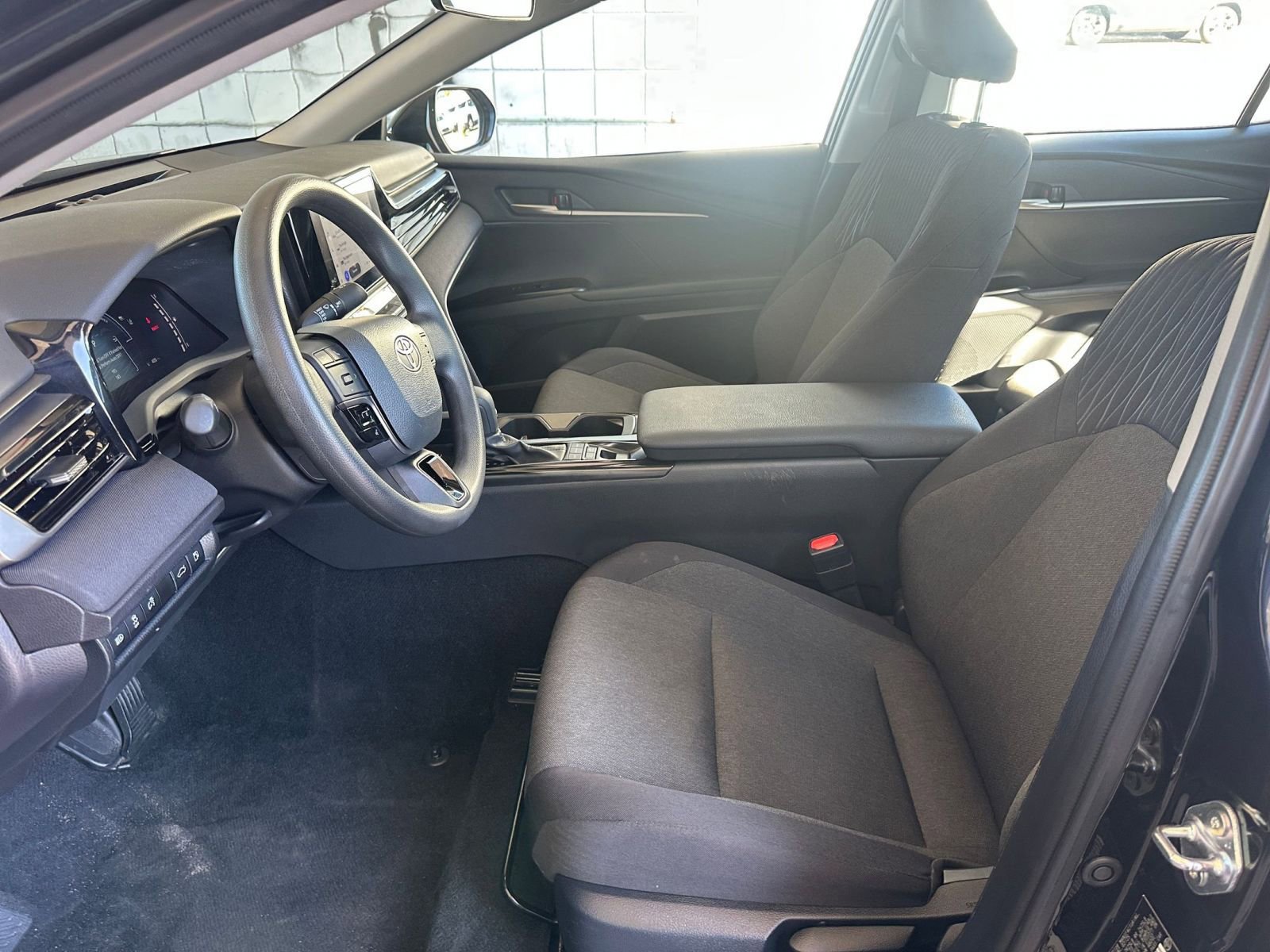 Used 2025 Toyota Camry LE image 25