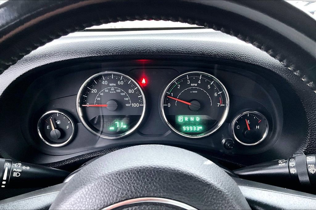 Used 2017 Jeep Wrangler Unlimited Sahara AWD/4WD image 12