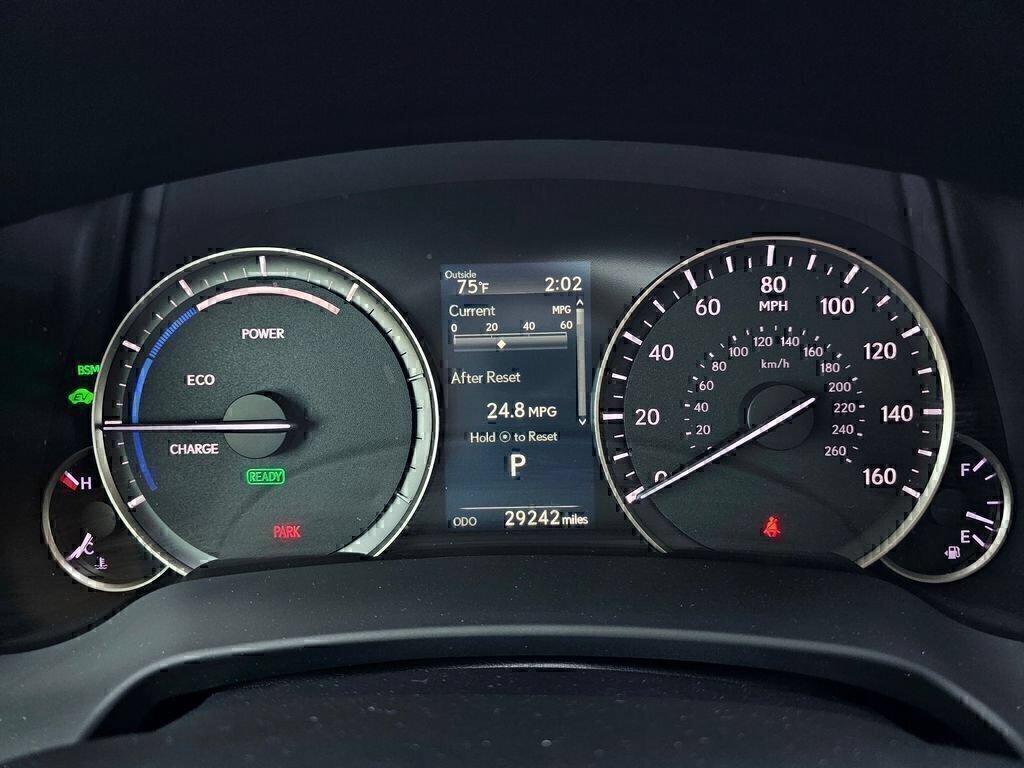 Used 2022 Lexus RX 450h AWD w/ Premium Package image 25