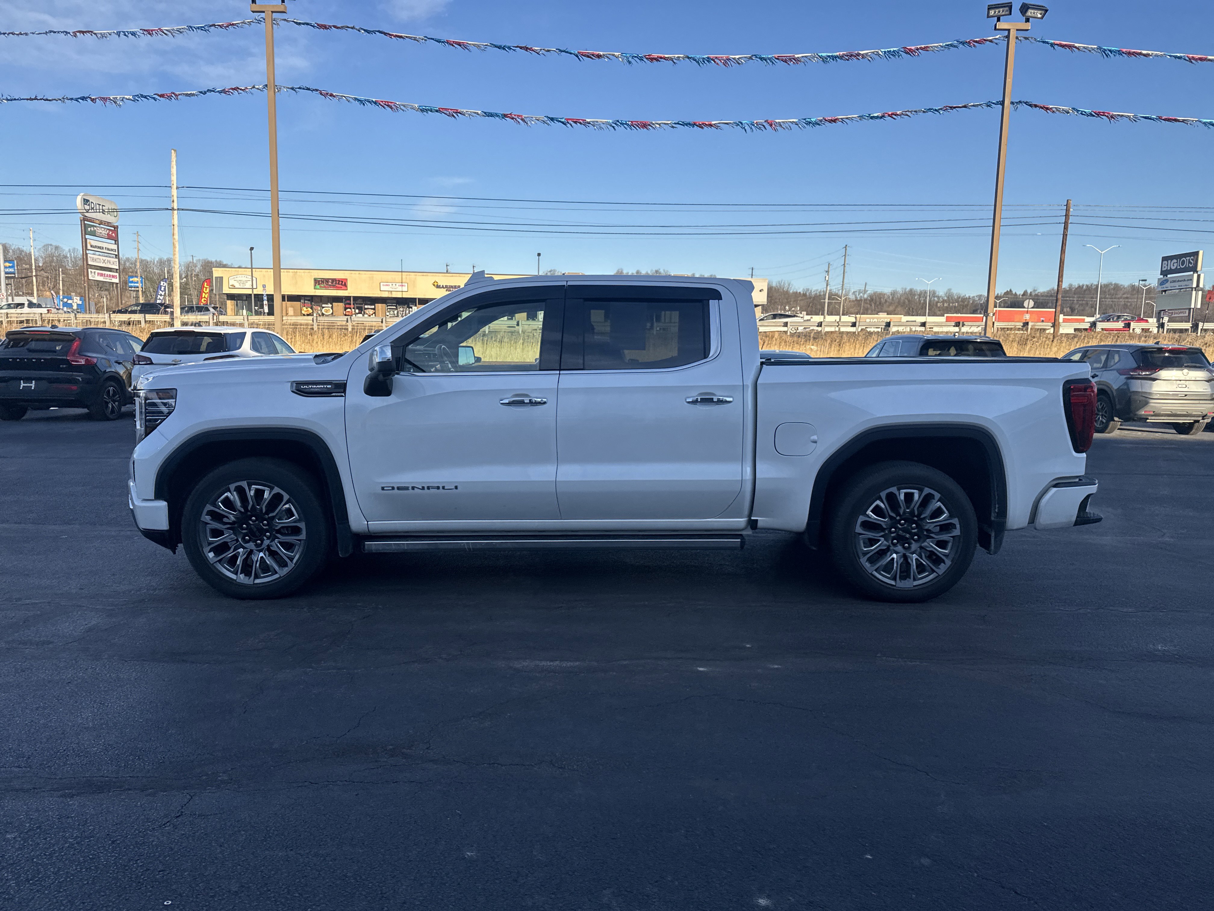 Used 2025 GMC Sierra 1500 Denali Ultimate image 7