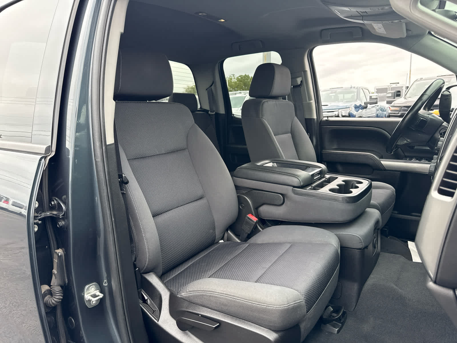 Certified 2019 Chevrolet Silverado 1500 LT w/ All Star Edition AWD/4WD image 22