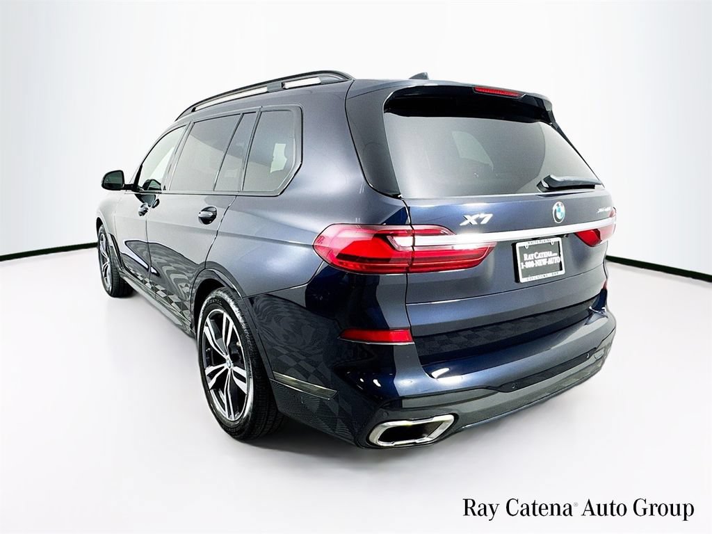 Used 2021 BMW X7 xDrive40i w/ M Sport Package AWD/4WD image 5