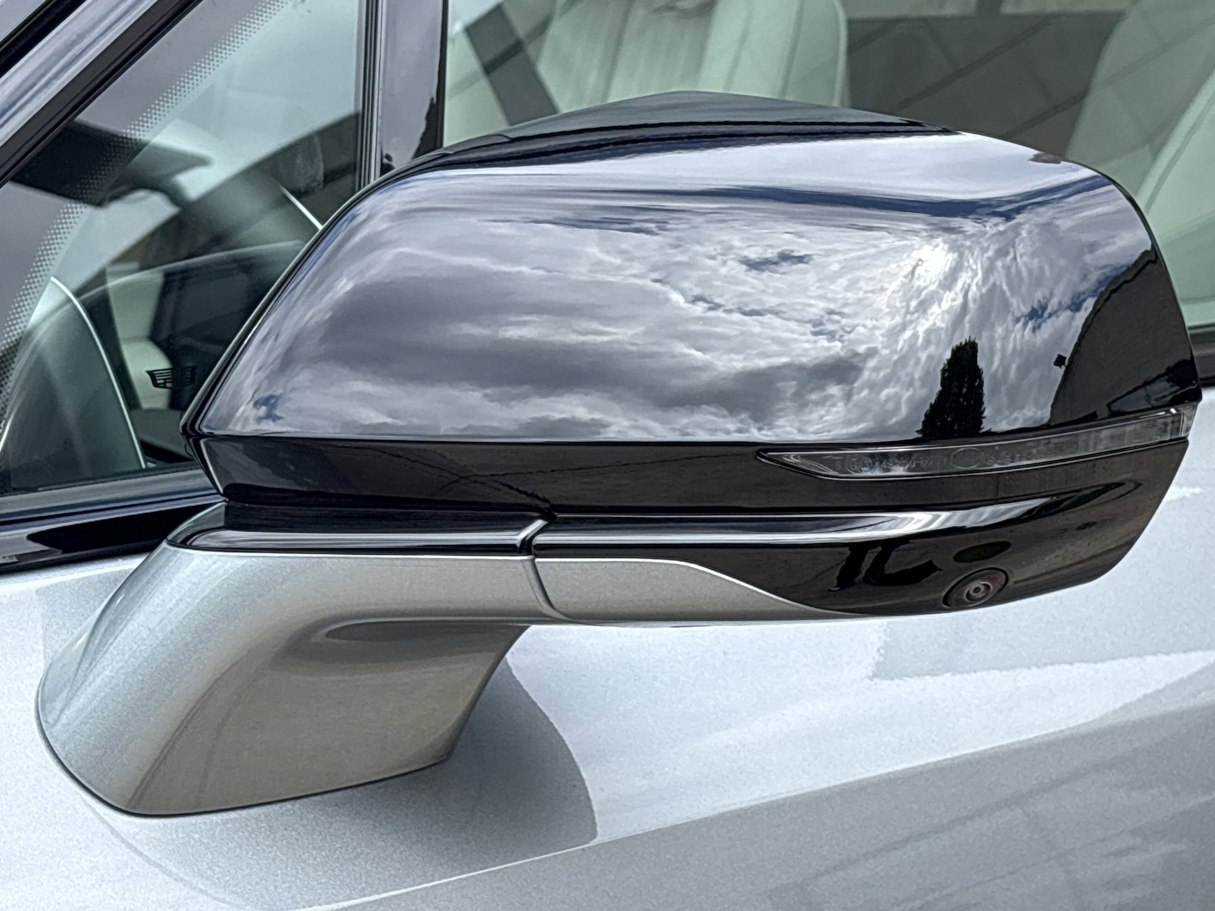 New 2026 Cadillac Vistiq Sport image 19