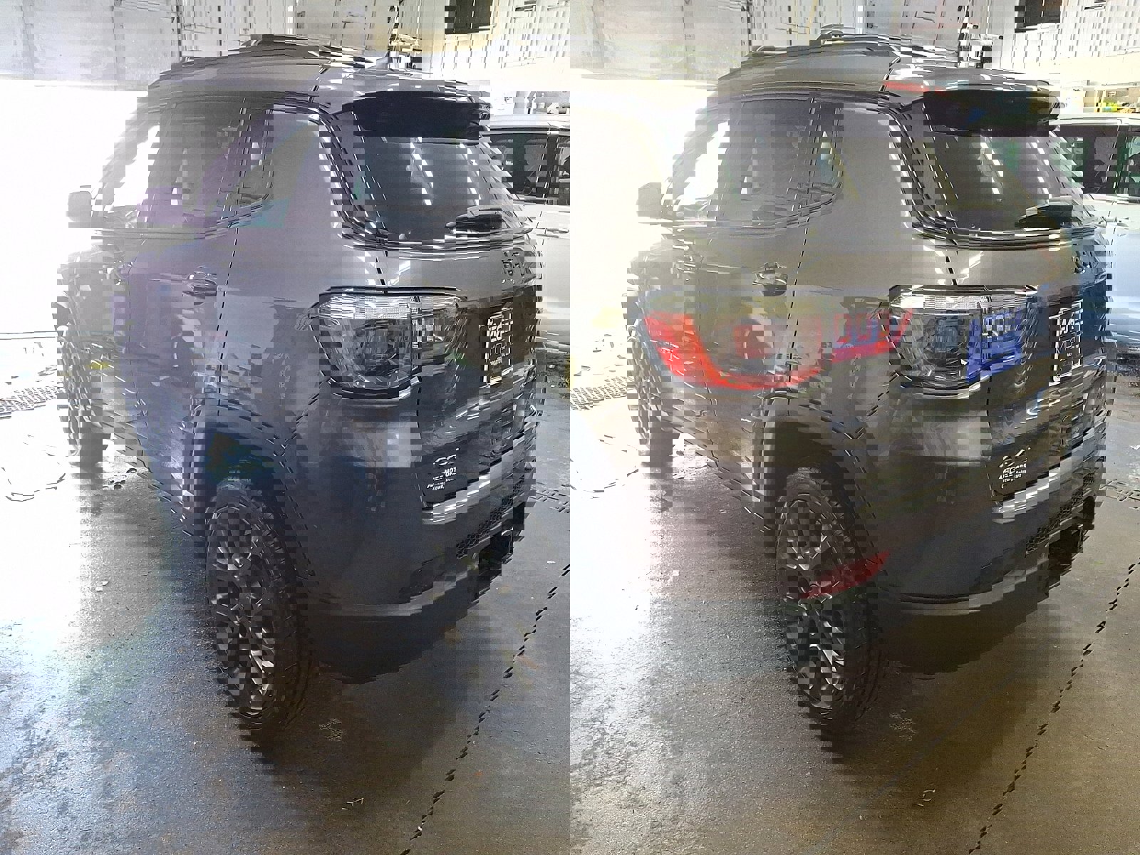 Used 2021 Jeep Compass Latitude image 4