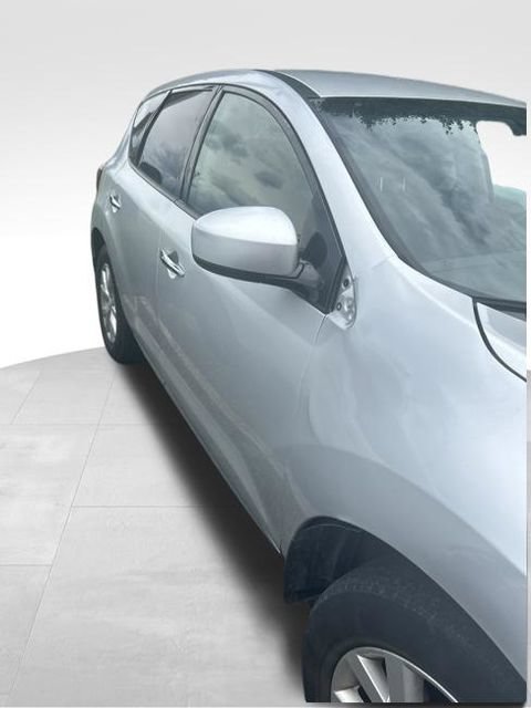Used 2011 Nissan Murano S FWD image 10