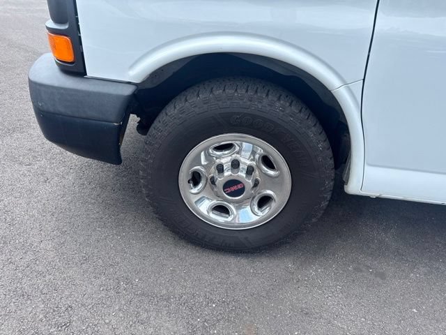 Used 2016 GMC Savana 2500 RWD image 20