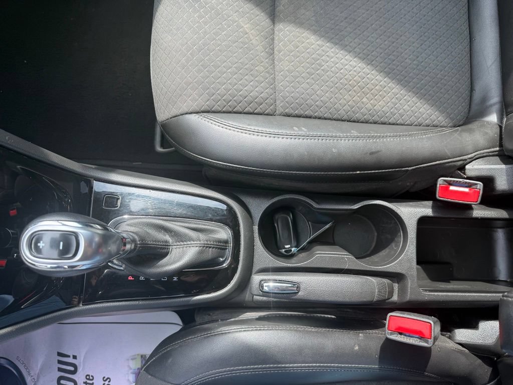 Used 2021 Buick Encore Preferred AWD/4WD image 37