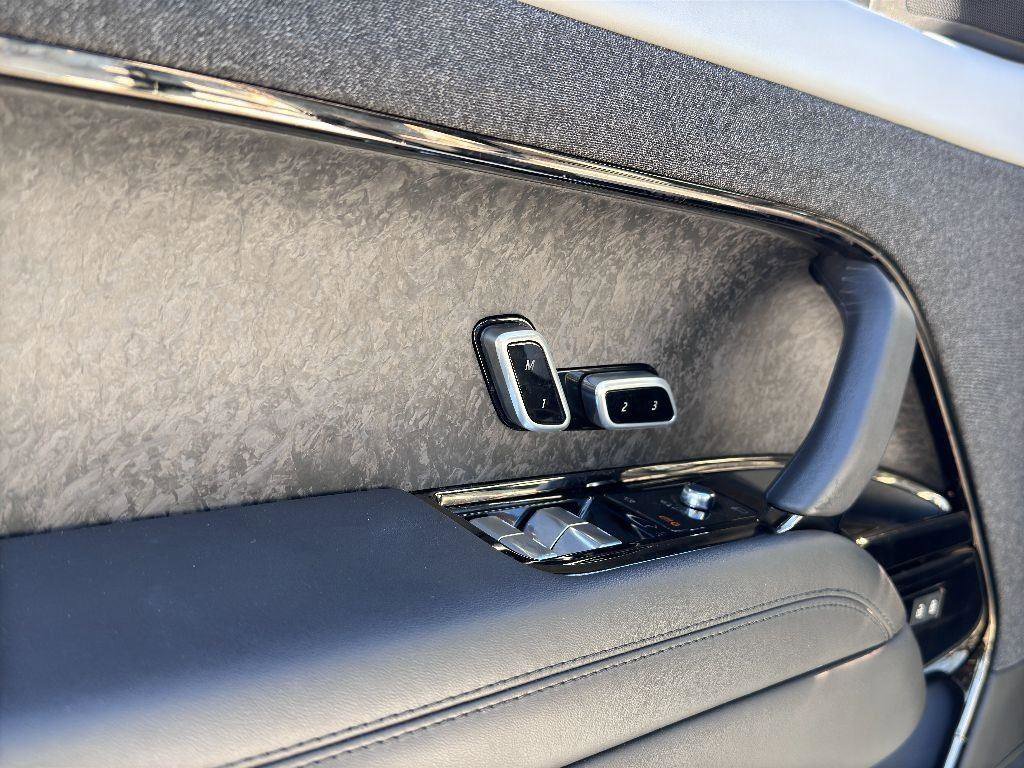 Used 2023 Land Rover Range Rover Sport SE Dynamic image 19