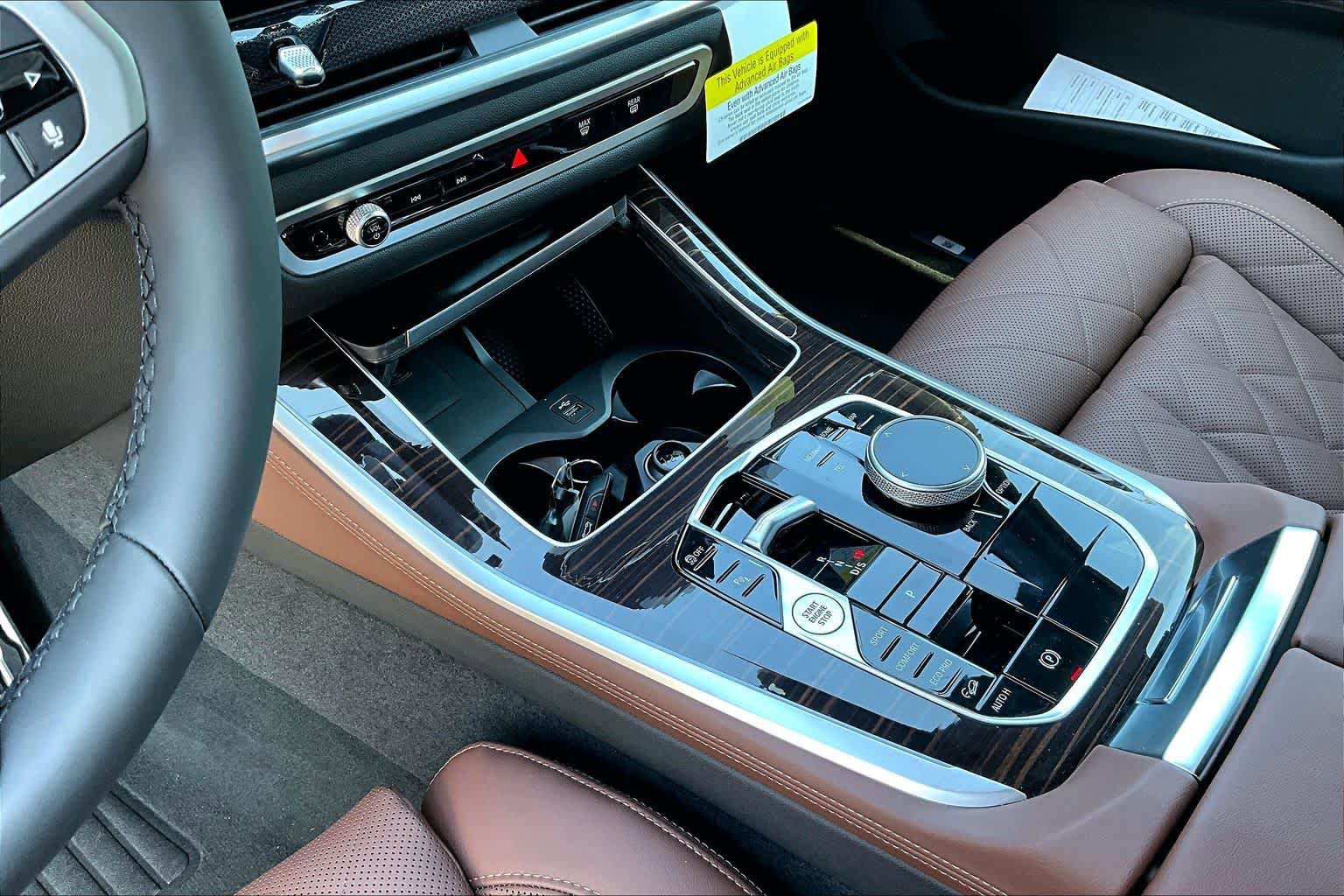 New 2026 BMW i5 eDrive40 w/ Executive Package image 8