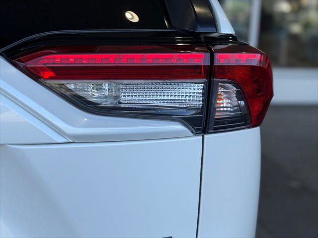 Certified 2022 Toyota RAV4 XLE Premium FWD image 13