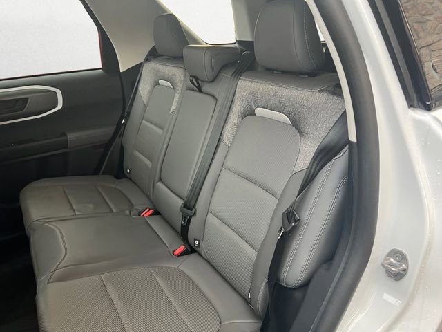 Used 2025 Ford Bronco Sport Badlands image 13