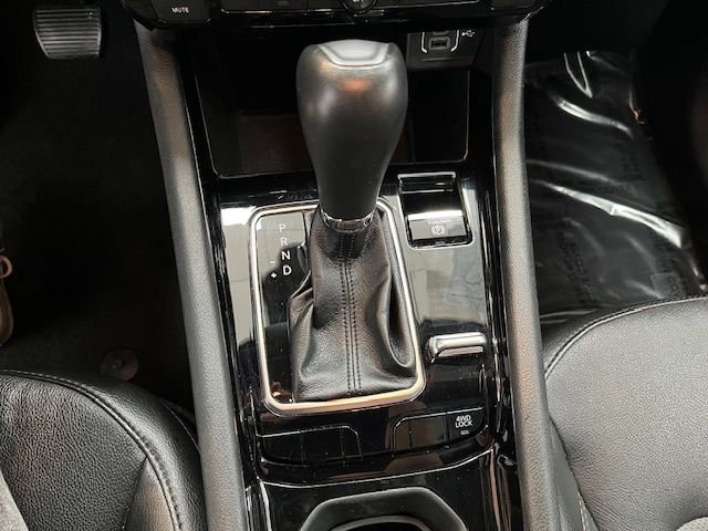 Used 2023 Jeep Compass Limited image 10