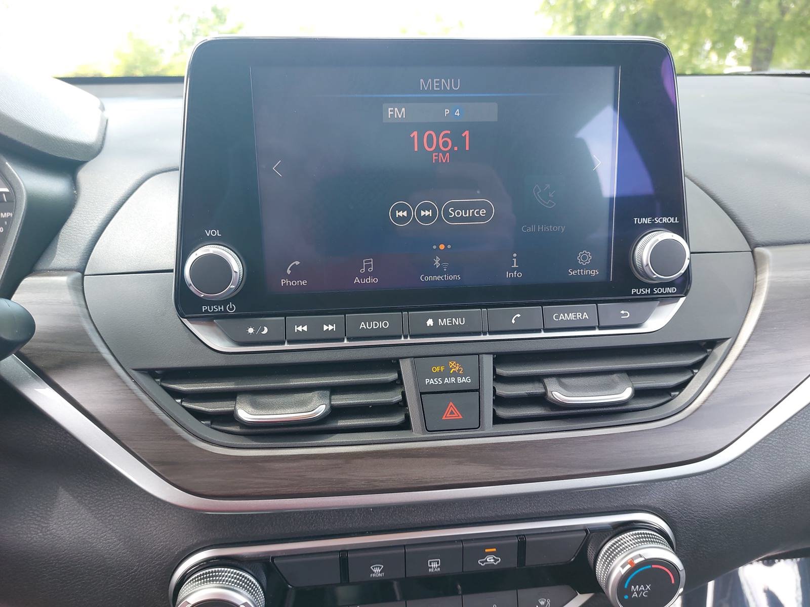 Used 2025 Nissan Altima 2.5 SV FWD image 20