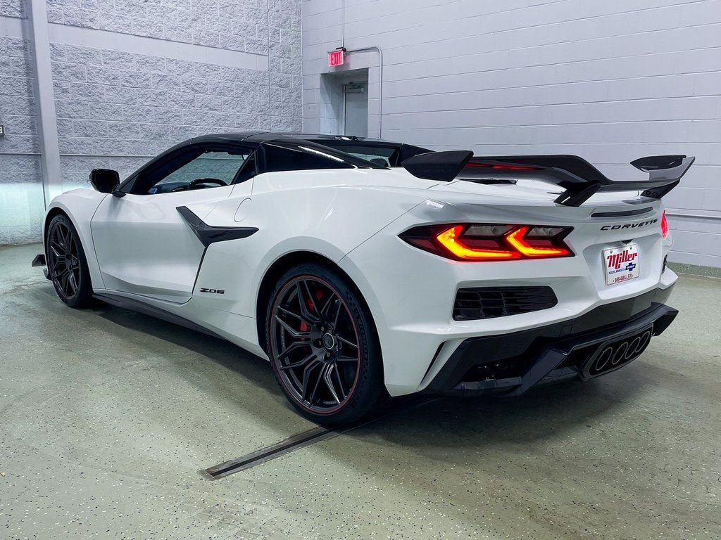 New 2025 Chevrolet Corvette Z06 w/ Z07 Performance Package RWD image 5