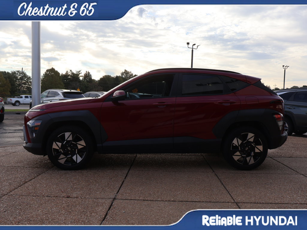 Used 2024 Hyundai Kona SEL w/ Convenience Package FWD image 3