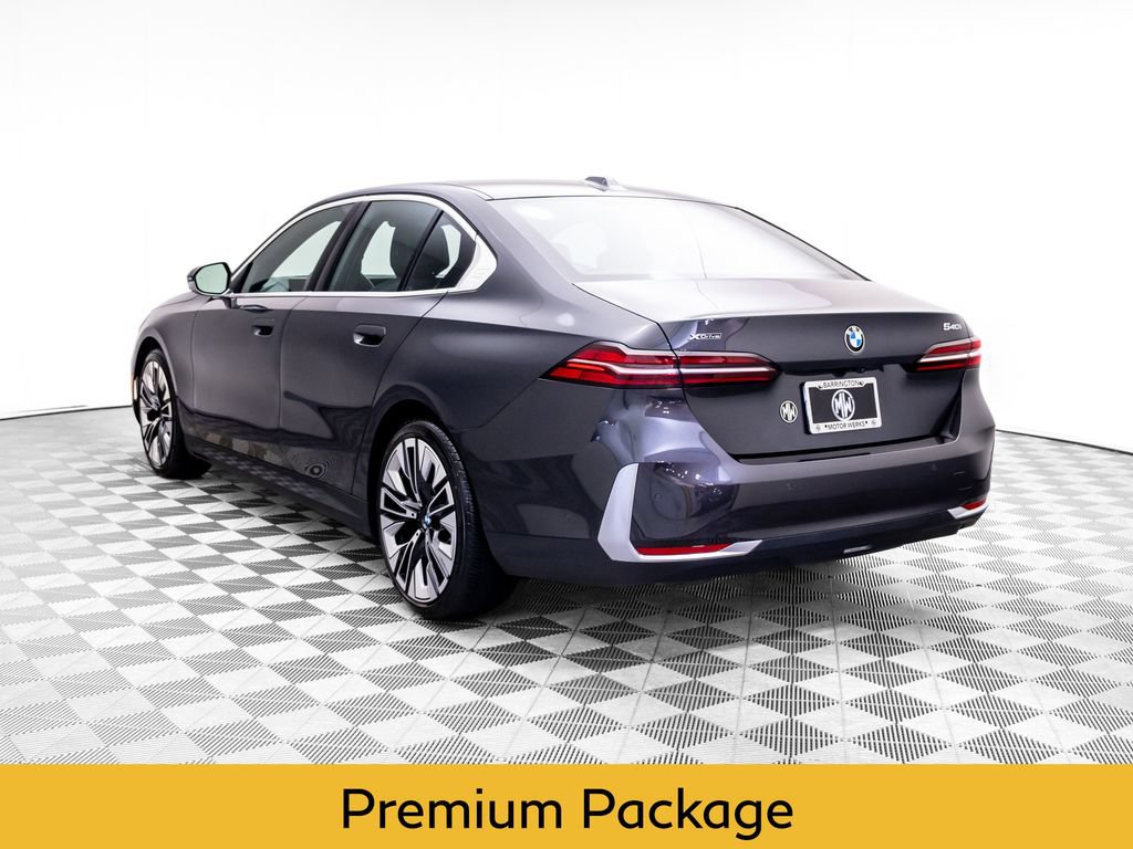 Used 2024 BMW 540i xDrive w/ Premium Package AWD/4WD image 3