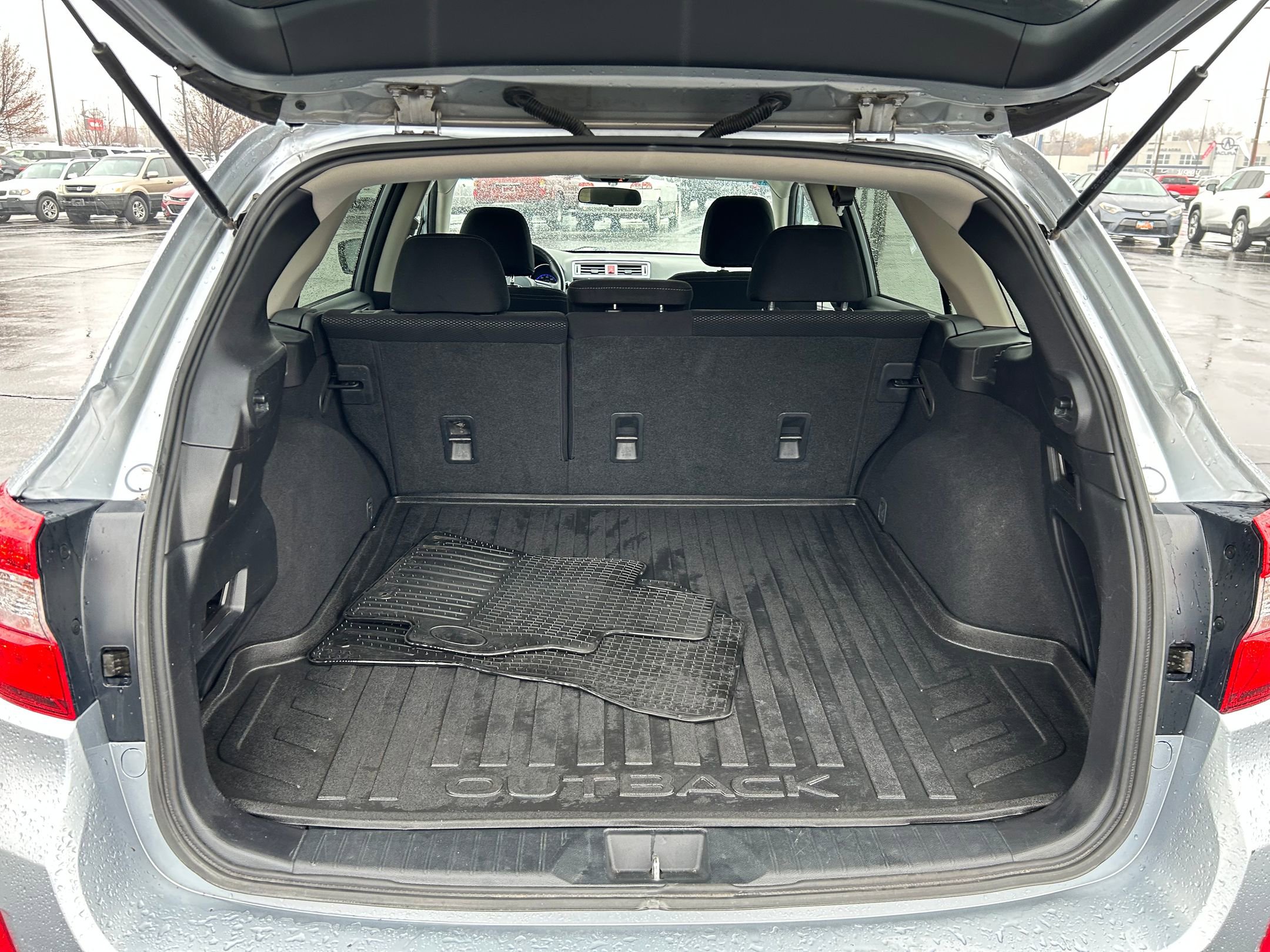 Used 2016 Subaru Outback 2.5i Premium image 22