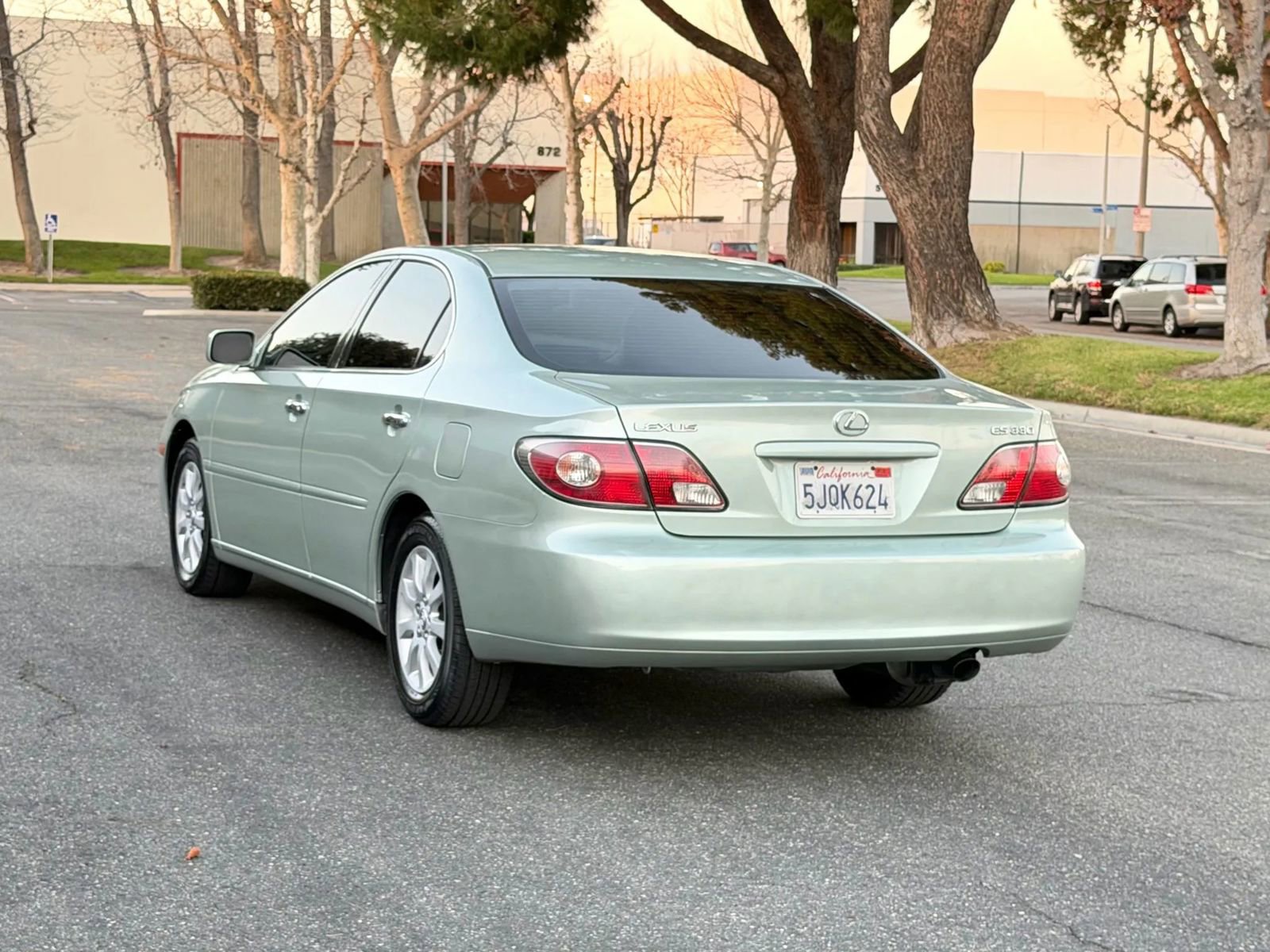 Used 2004 Lexus ES 330 image 4
