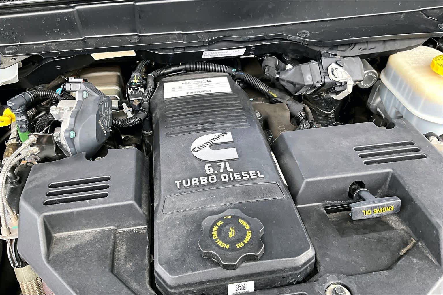 Used 2019 RAM 2500 Laramie w/ Night Edition AWD/4WD image 32