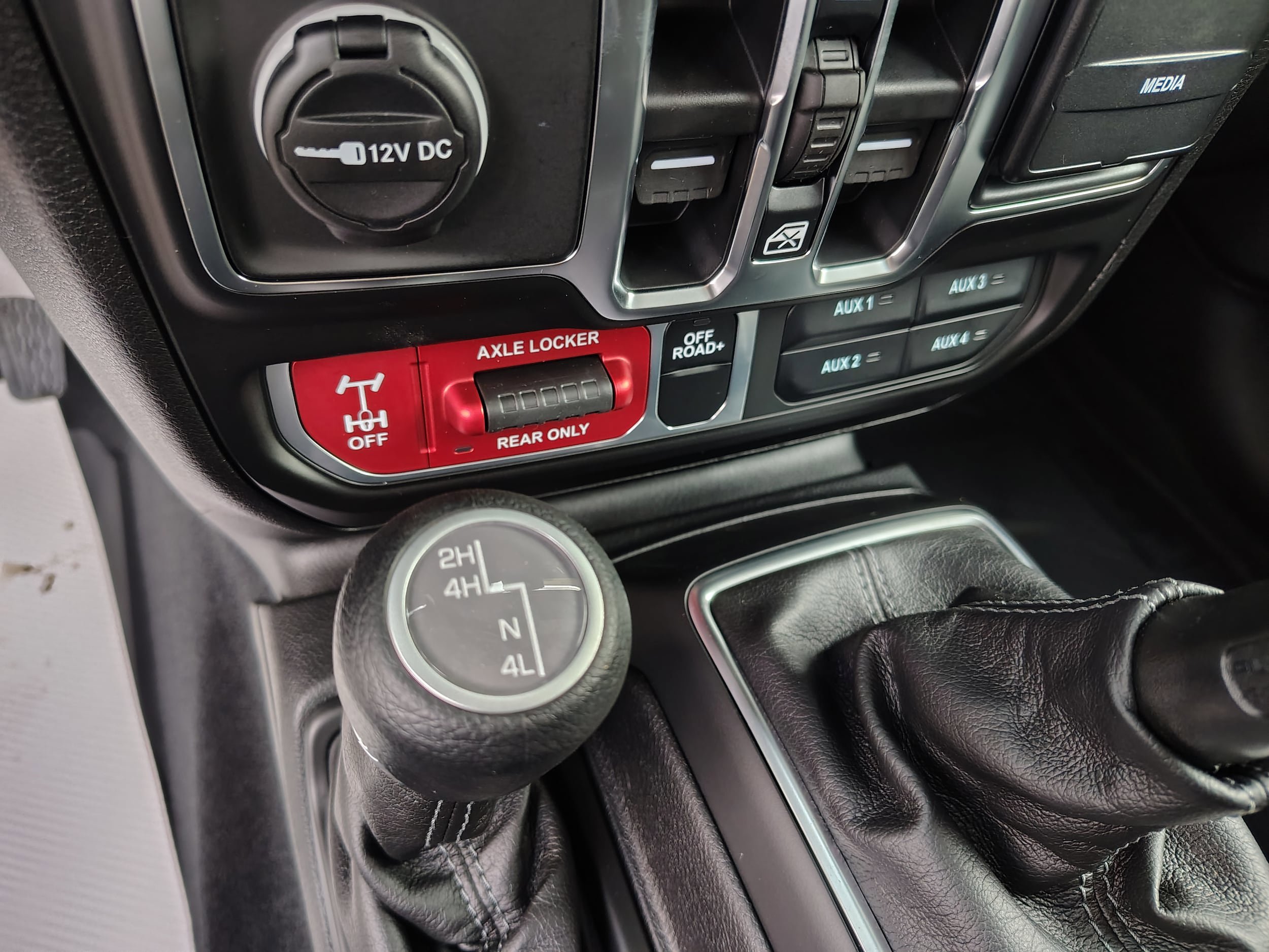New 2026 Jeep Wrangler Unlimited Sport AWD/4WD image 32
