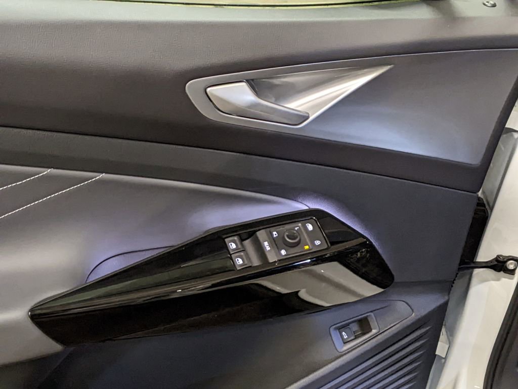 New 2026 Volkswagen ID.4 Pro S Plus AWD/4WD image 10